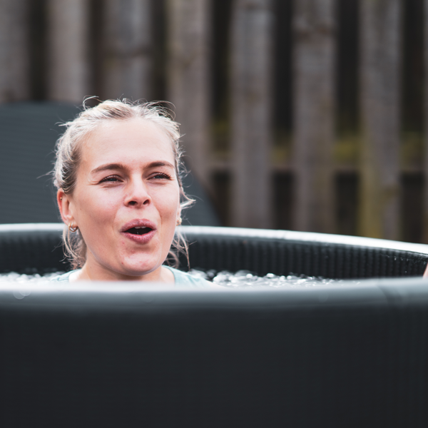 The Science Behind Cold Water Therapy: How Ice Baths Benefit Your Body and Mind